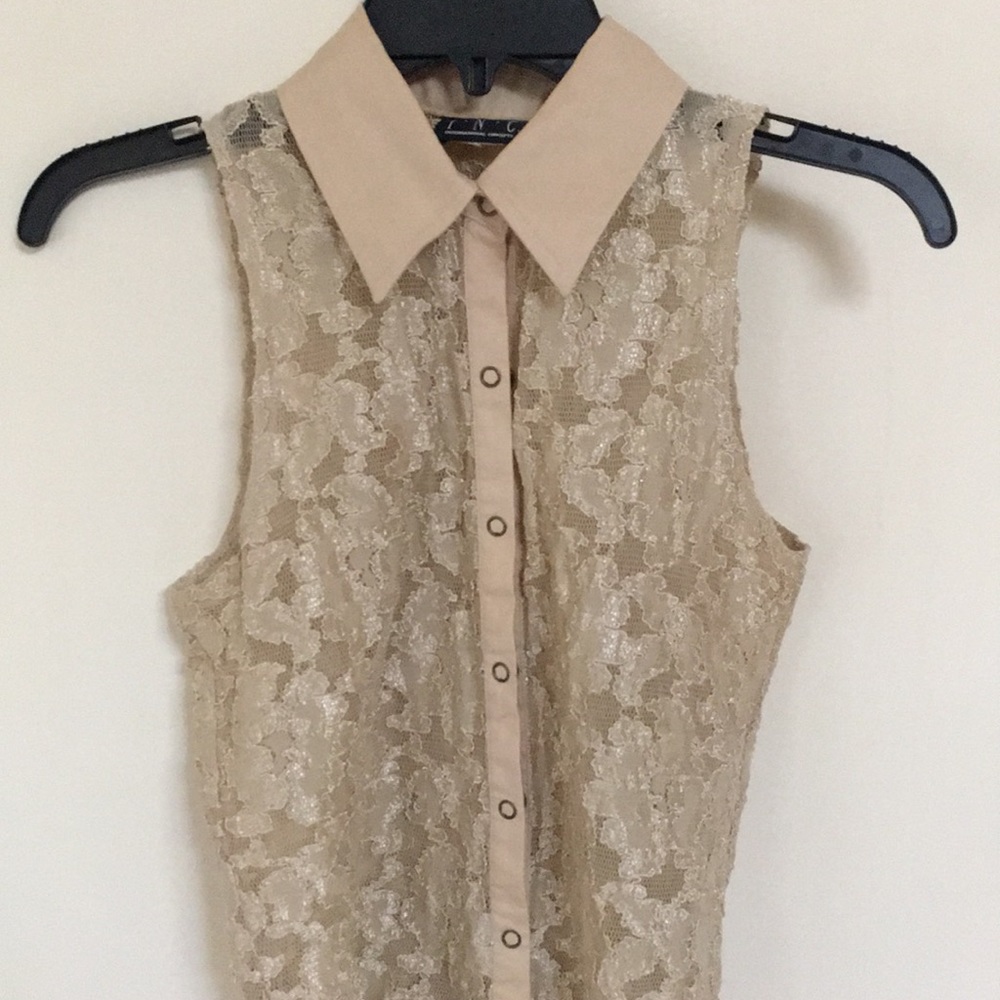 Vest - Picture 2 of 3